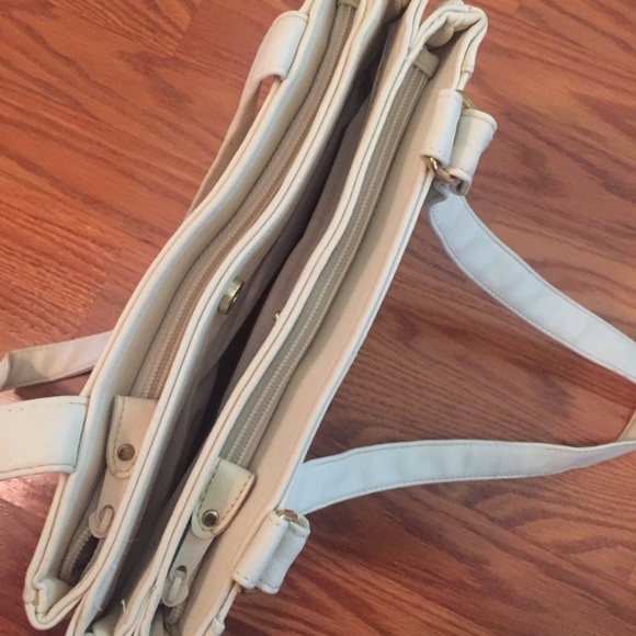 Vintage 80’s 90’s Square Shaped Off White Cream Purse - Picture 7 of 7